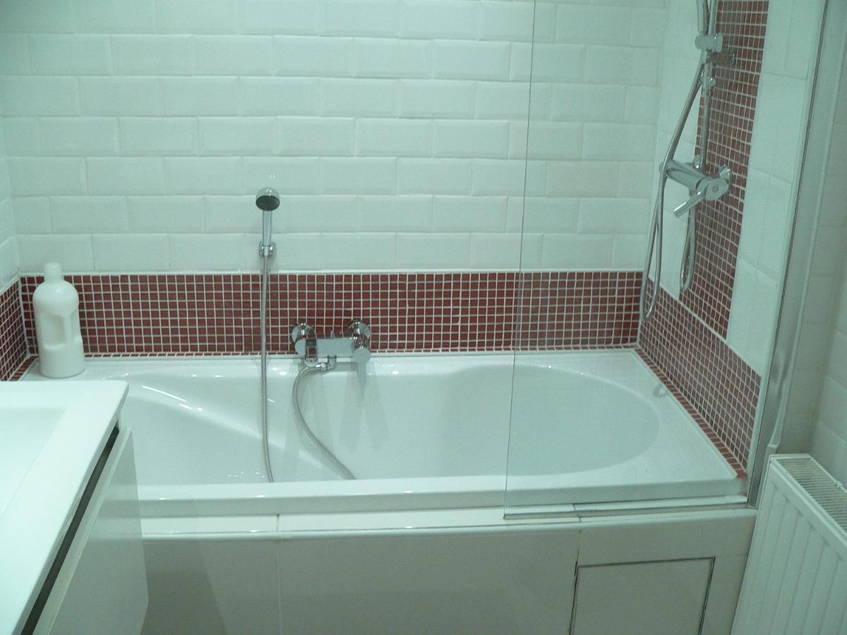 Liege Centre 6 Rue Montagne Sainte Walburge, 4000 Liege, Pour 2 Pers A 3 Minutes De La Gare St Lambert Apartment Luaran gambar