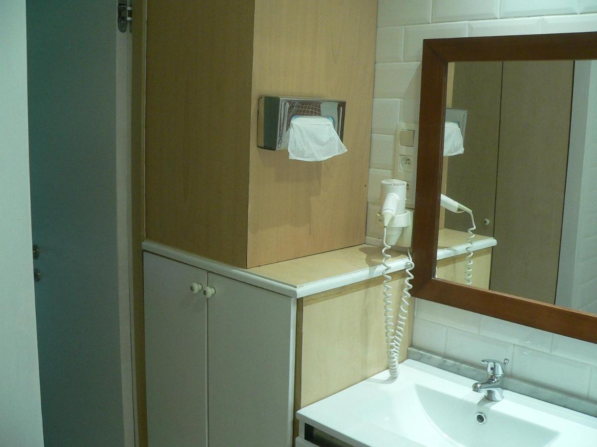 Liege Centre 6 Rue Montagne Sainte Walburge, 4000 Liege, Pour 2 Pers A 3 Minutes De La Gare St Lambert Apartment Luaran gambar