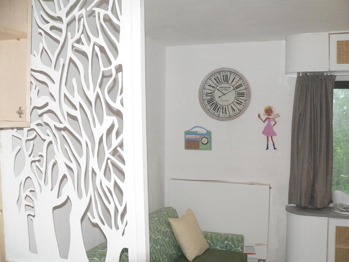 Liege Centre 6 Rue Montagne Sainte Walburge, 4000 Liege, Pour 2 Pers A 3 Minutes De La Gare St Lambert Apartment Luaran gambar