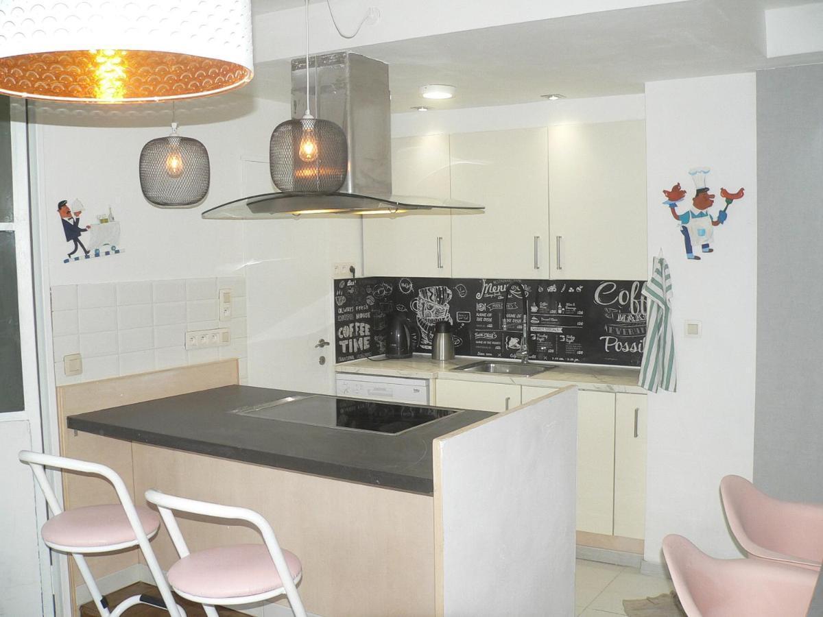 Liege Centre 6 Rue Montagne Sainte Walburge, 4000 Liege, Pour 2 Pers A 3 Minutes De La Gare St Lambert Apartment Luaran gambar