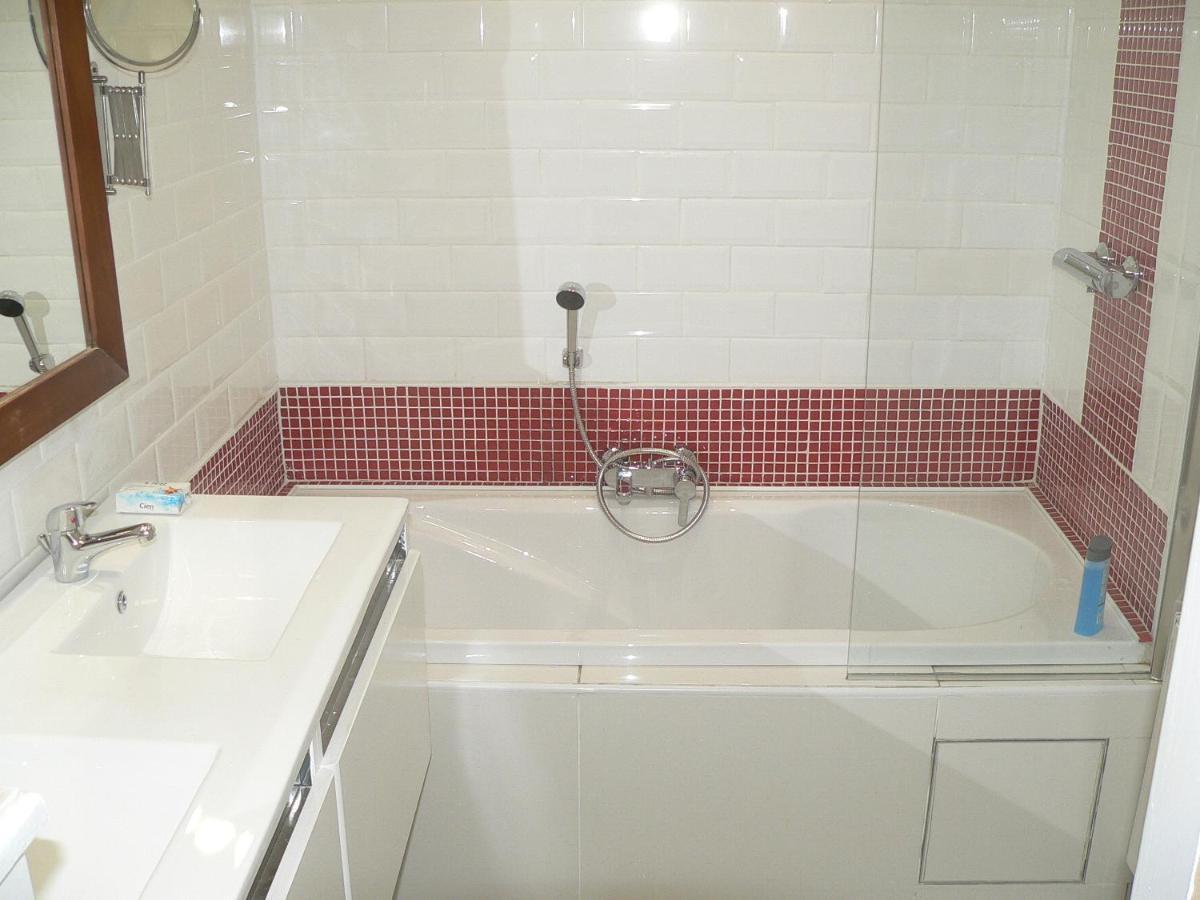 Liege Centre 6 Rue Montagne Sainte Walburge, 4000 Liege, Pour 2 Pers A 3 Minutes De La Gare St Lambert Apartment Luaran gambar