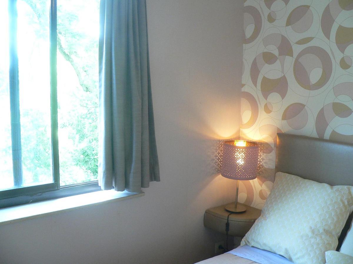 Liege Centre 6 Rue Montagne Sainte Walburge, 4000 Liege, Pour 2 Pers A 3 Minutes De La Gare St Lambert Apartment Luaran gambar