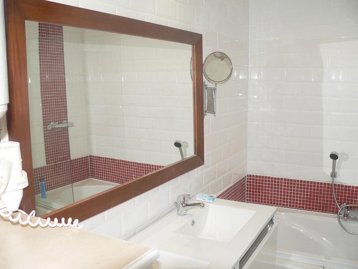 Liege Centre 6 Rue Montagne Sainte Walburge, 4000 Liege, Pour 2 Pers A 3 Minutes De La Gare St Lambert Apartment Luaran gambar