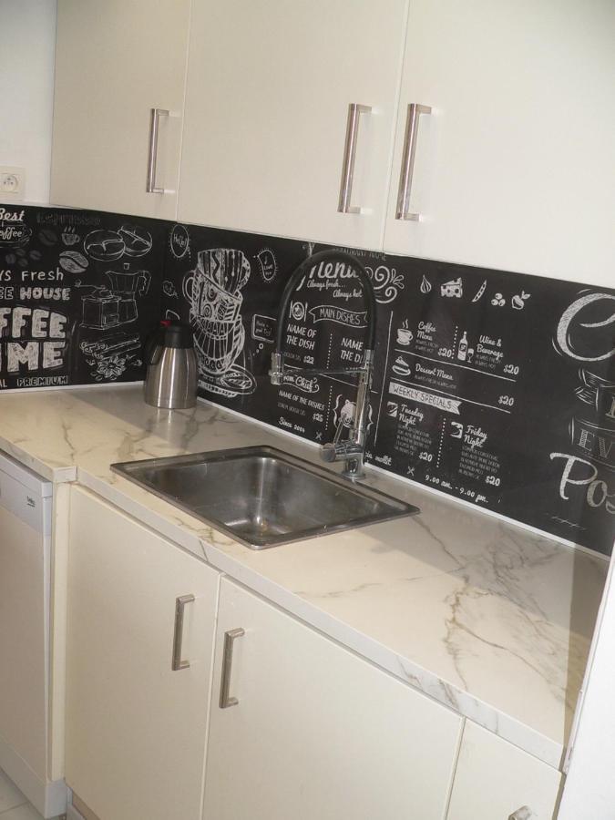 Liege Centre 6 Rue Montagne Sainte Walburge, 4000 Liege, Pour 2 Pers A 3 Minutes De La Gare St Lambert Apartment Luaran gambar
