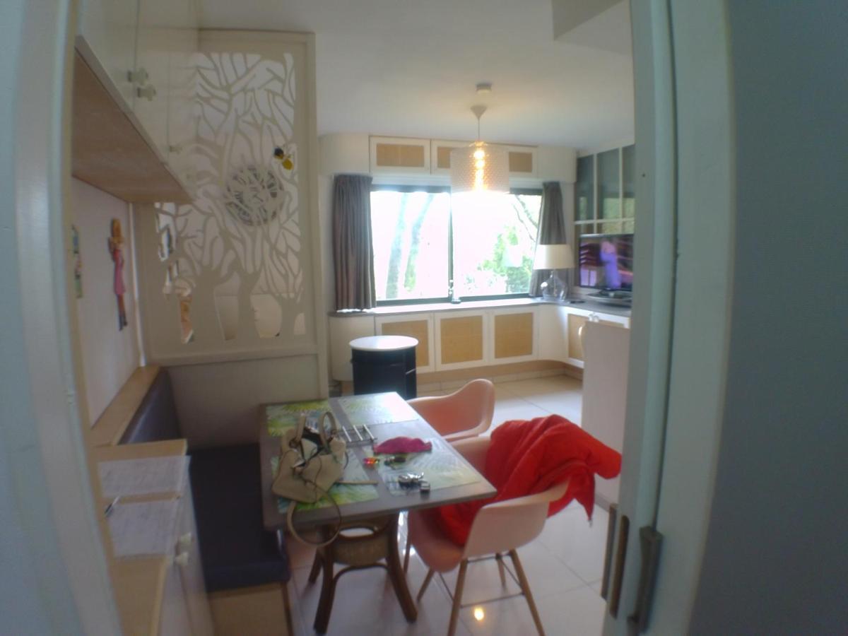 Liege Centre 6 Rue Montagne Sainte Walburge, 4000 Liege, Pour 2 Pers A 3 Minutes De La Gare St Lambert Apartment Luaran gambar