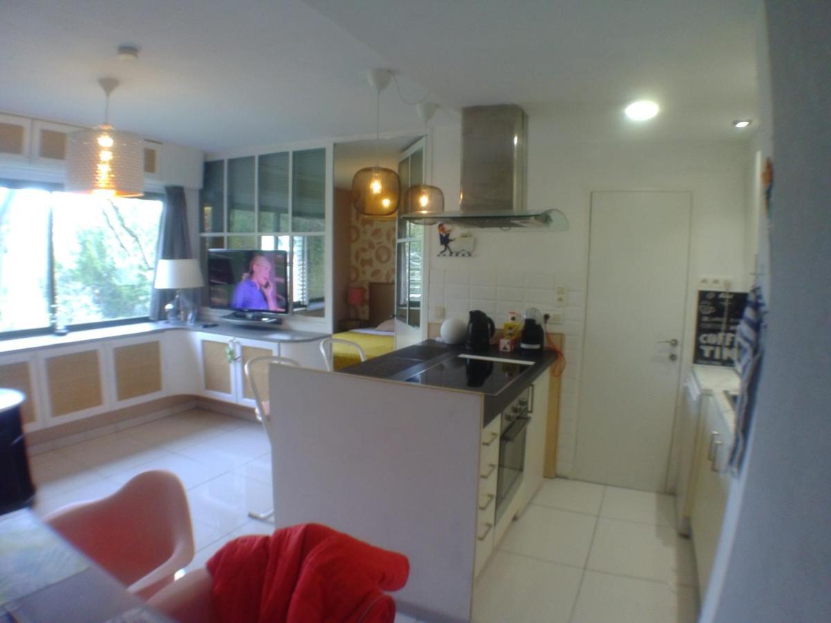 Liege Centre 6 Rue Montagne Sainte Walburge, 4000 Liege, Pour 2 Pers A 3 Minutes De La Gare St Lambert Apartment Luaran gambar