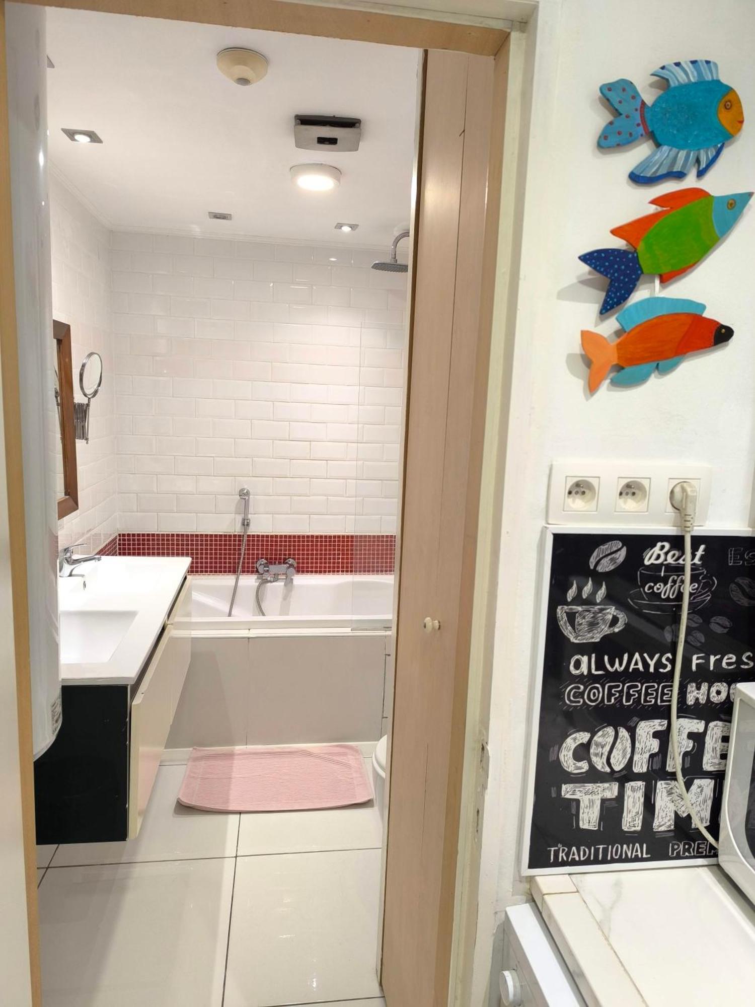 Liege Centre 6 Rue Montagne Sainte Walburge, 4000 Liege, Pour 2 Pers A 3 Minutes De La Gare St Lambert Apartment Luaran gambar