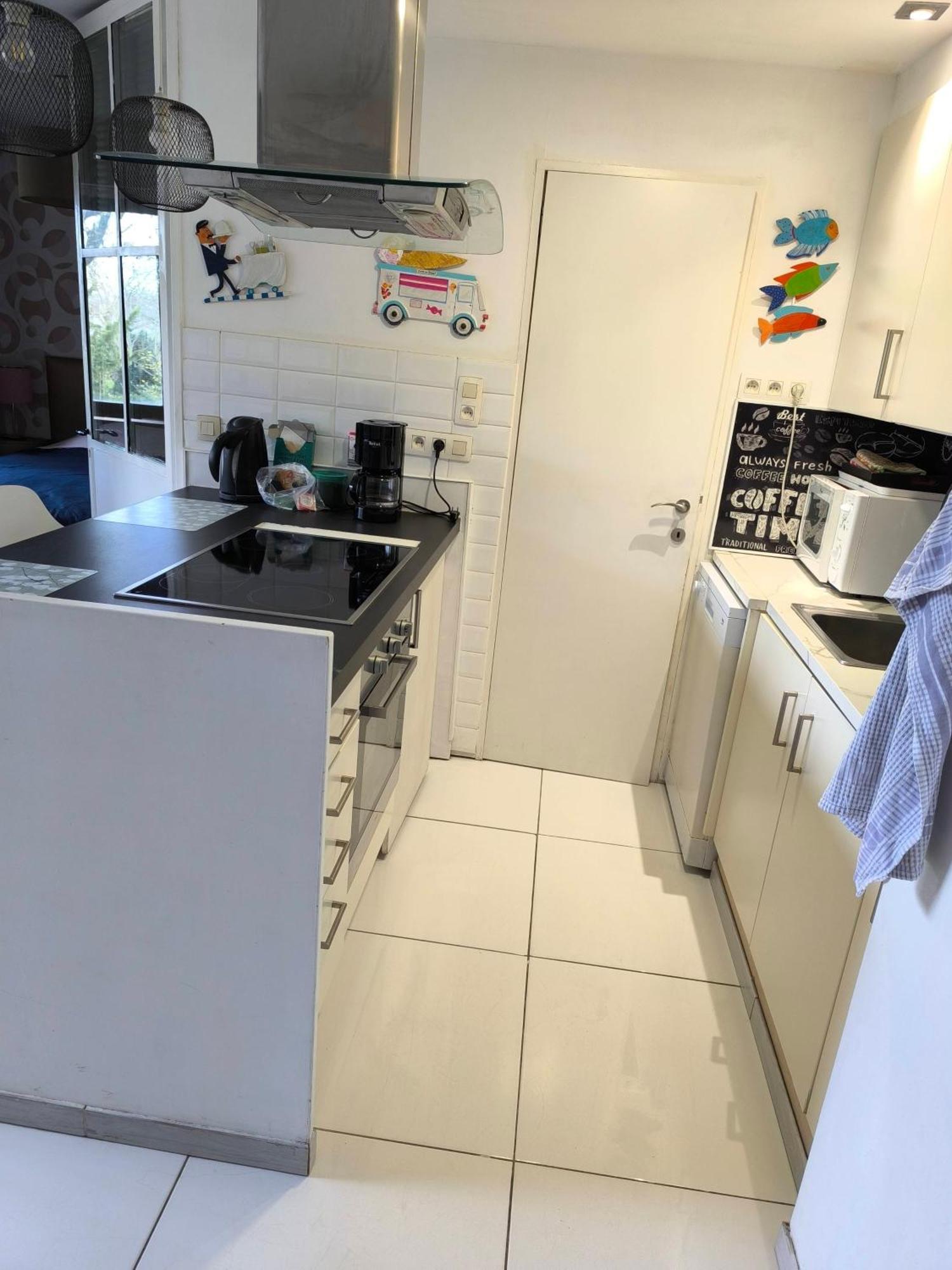 Liege Centre 6 Rue Montagne Sainte Walburge, 4000 Liege, Pour 2 Pers A 3 Minutes De La Gare St Lambert Apartment Luaran gambar